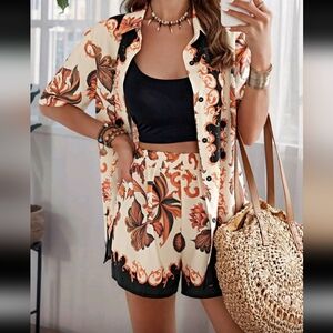 Floral Print Two-Piece Short Set Size L